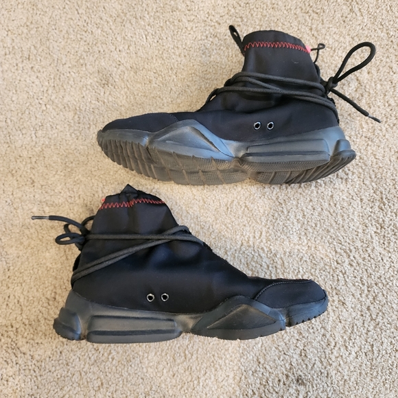 John Geiger 002 Red Thread Black Sneakers - Picture 3 of 9